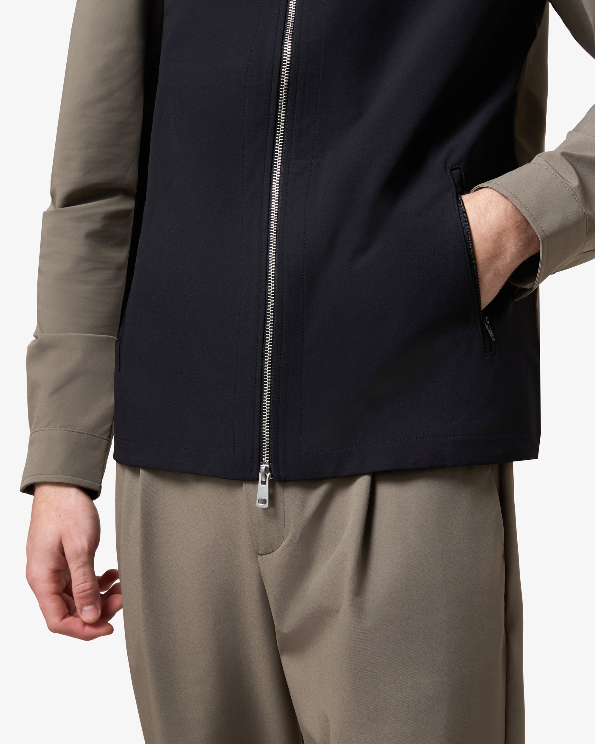 Color Jacket Black / Taupe
