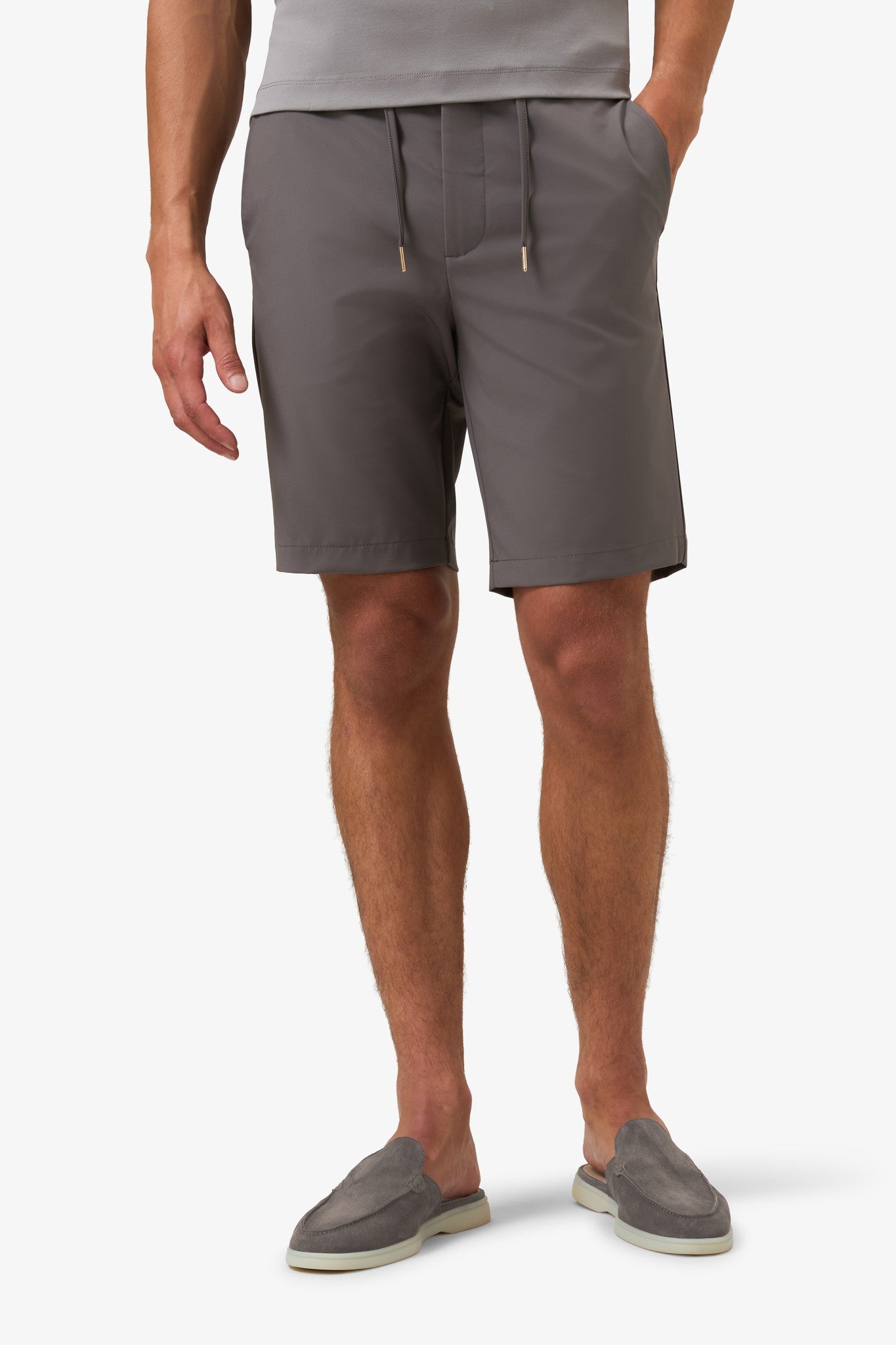 Tech Short Brown Grey